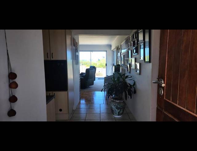 4 BEDROOM HOUSE FOR SALE IN KLEINBAAI